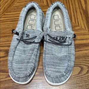 Hey Dude Men's Textured Gray Loafers